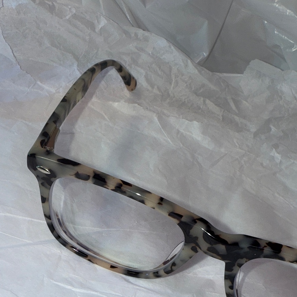 Tortoise Shell Eyeglass Frames - image 9